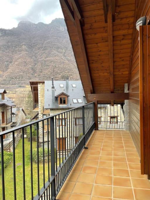 Apartamento Duplex En Benasque Anciles Екстер'єр фото