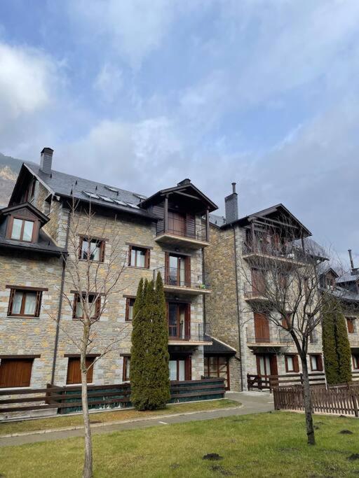 Apartamento Duplex En Benasque Anciles Екстер'єр фото
