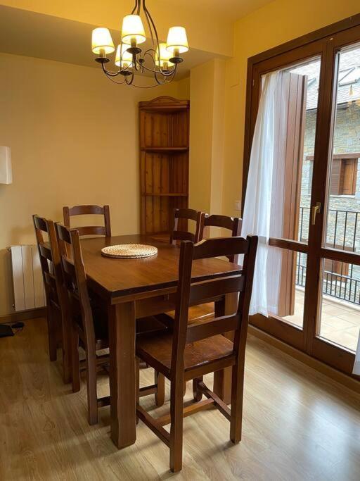 Apartamento Duplex En Benasque Anciles Екстер'єр фото
